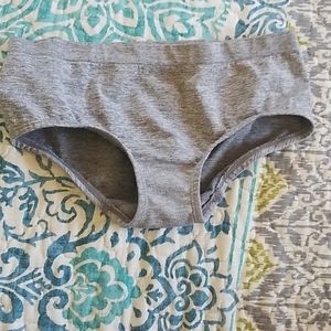 1 pair of polyester underwear